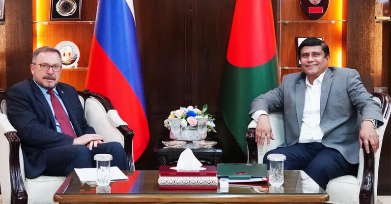 প্রতিরক্ষা উপদেষ্টার সঙ্গে রাশিয়ার রাষ্ট্রদূতের সাক্ষাৎ